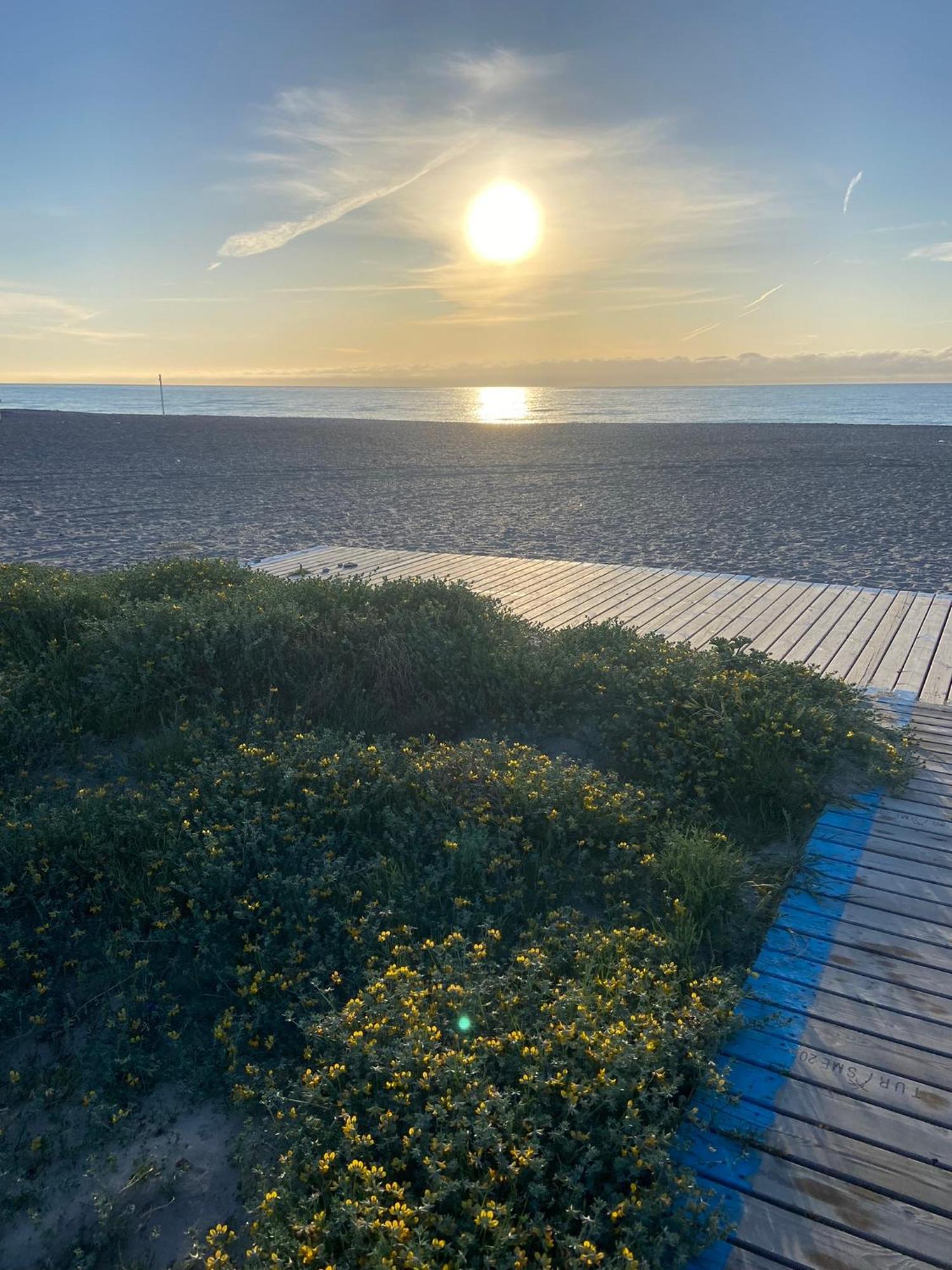 Primera Linea De Playa, Villa Conchita, Con Salida Al Mar Sagunto Exterior foto
